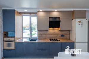 Дом 140м², 2-этажный, участок 12 сот.  