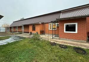 Дом 180м², 1-этажный, участок 10 сот.  