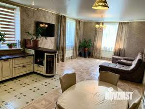 Дом 250м², 2-этажный, участок 6 сот.  