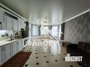 Дом 140м², 2-этажный, участок 6 сот.  
