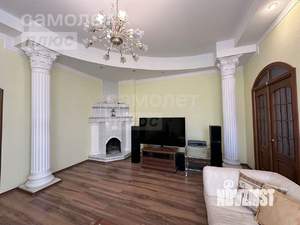 Дом 323м², 2-этажный, участок 10 сот.  