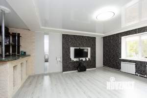 Дом 180м², 2-этажный, участок 8 сот.  