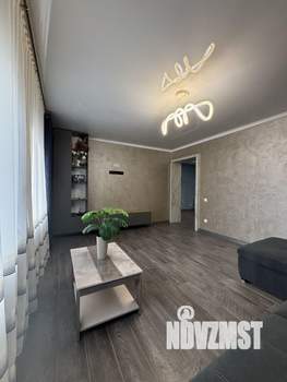 Дом 207м², 2-этажный, участок 10 сот.  