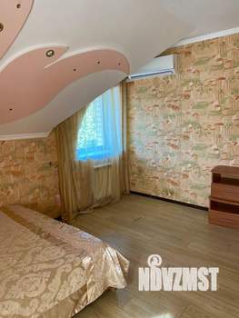 Коттедж 125м², 2-этажный, участок 6 сот.  