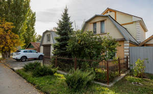 Дом 270м², 3-этажный, участок 6 сот.  