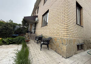 Дом 224м², 2-этажный, участок 4 сот.  