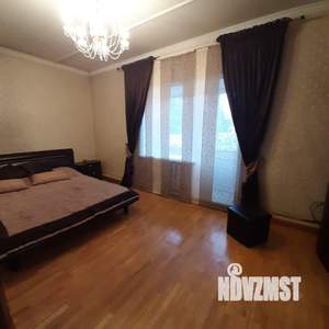 Дом 293м&sup2;, 2-этажный, участок 12 сот.  