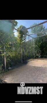 Дом 30м&sup2;, 2-этажный, участок 6 сот.  