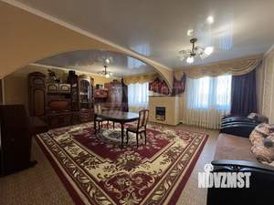 Дом 342м², 2-этажный, участок 13 сот.  