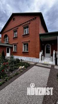 Коттедж 240м², 2-этажный, участок 6 сот.  
