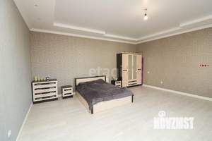 Дом 280м&sup2;, 2-этажный, участок 6 сот.  