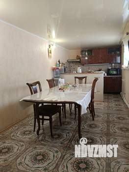 Дом 270м², 2-этажный, участок 10 сот.  
