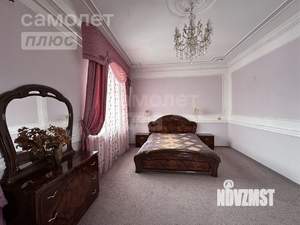 Дом 323м², 2-этажный, участок 10 сот.  
