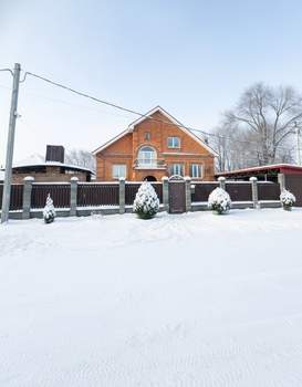 Дом 244м&sup2;, 2-этажный, участок 10 сот.  