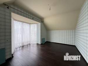 Коттедж 353м², 2-этажный, участок 5 сот.  