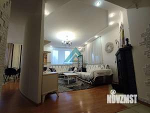 Дом 180м², 2-этажный, участок 5 сот.  