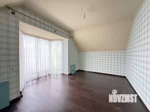 Коттедж 353м², 2-этажный, участок 5 сот.  