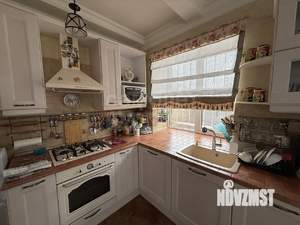 Дом 206м², 3-этажный, участок 3 сот.  