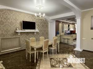 Дом 205м², 3-этажный, участок 5 сот.  