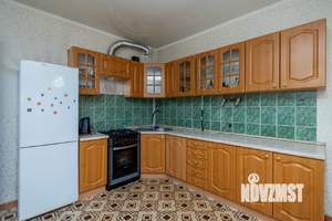Таунхаус 308м², 3-этажный, участок 2 сот.  