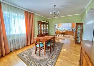 Дом 468м², 4-этажный, участок 10 сот.  