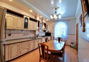 Дом 289м², 2-этажный, участок 5 сот.  