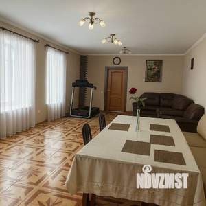 Дом 215м&sup2;, 2-этажный, участок 13 сот.  