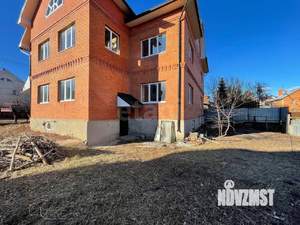 Дом 590м&sup2;, 3-этажный, участок 9 сот.  