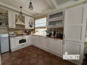 Дом 206м², 3-этажный, участок 3 сот.  