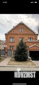 Коттедж 350м², 2-этажный, участок 10 сот.  