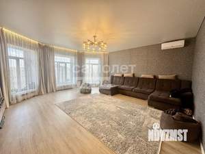 Дом 327м&sup2;, 2-этажный, участок 7 сот.  