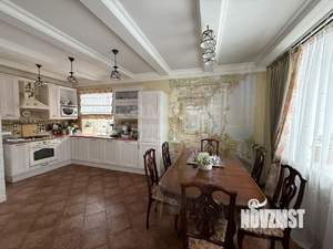 Дом 206м², 3-этажный, участок 3 сот.  