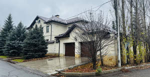 Дом 425м², 3-этажный, участок 9 сот.  