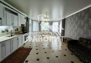 Дом 140м², 2-этажный, участок 6 сот.  