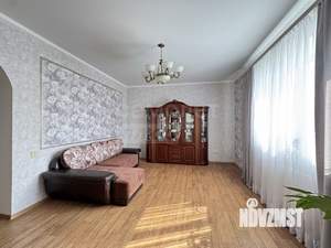 Дом 301м², 2-этажный, участок 6 сот.  