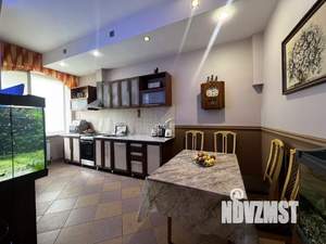 Дом 203м², 2-этажный, участок 6 сот.  