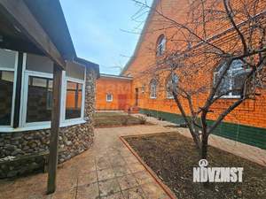 Дом 402м², 2-этажный, участок 5 сот.  