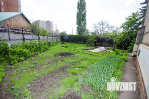 Дом 241м², 3-этажный, участок 10 сот.  