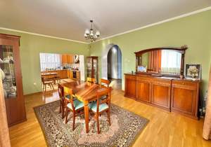 Дом 468м², 4-этажный, участок 10 сот.  