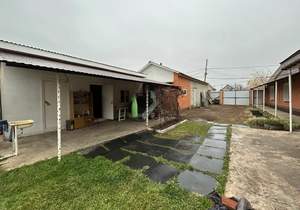 Дом 180м², 1-этажный, участок 10 сот.  