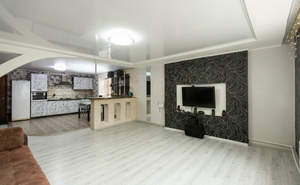 Дом 180м&sup2;, 2-этажный, участок 8 сот.  