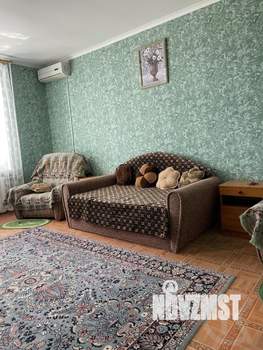 Дом 448м², 3-этажный, участок 8 сот.  