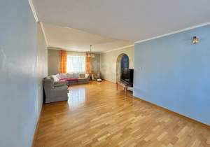 Дом 468м², 4-этажный, участок 10 сот.  