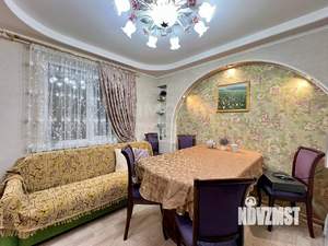 Дом 131м², 2-этажный, участок 6 сот.  