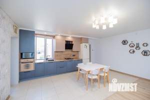 Дом 140м², 2-этажный, участок 12 сот.  