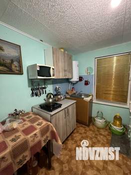 Дом 50м², 2-этажный, участок 6 сот.  