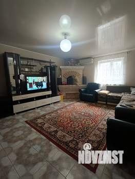 Дом 270м², 2-этажный, участок 10 сот.  