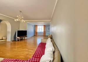 Дом 468м², 4-этажный, участок 10 сот.  