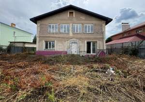 Дом 343м², 3-этажный, участок 8 сот.  