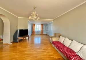 Дом 468м², 4-этажный, участок 10 сот.  